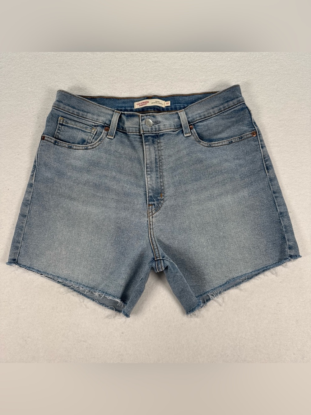 Levi Strauss Signature Vintage Original Jean Shorts Women 10 High Rise Lt Wash